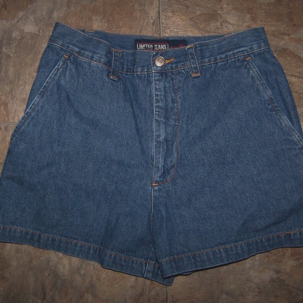LIMITED JEAN SHORTS SIZE WOMENS 6